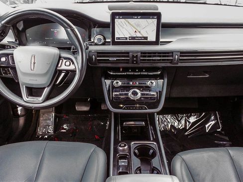 Used 2022 Lincoln Corsair Reserve image 16