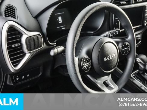 Used 2025 Kia Soul LX FWD image 30