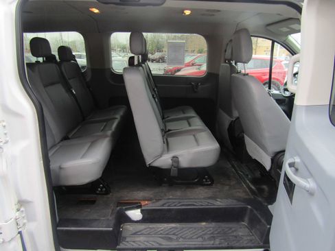 Used 2015 Ford Transit 150 XL image 15