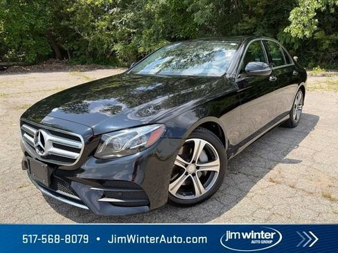 Used 2017 Mercedes-Benz E 300 4MATIC image 2