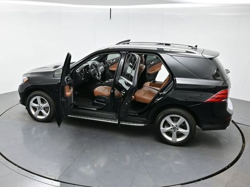 Used 2018 Mercedes-Benz GLE 350 image 44