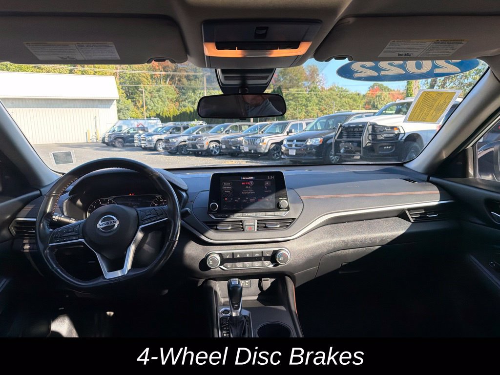Used 2022 Nissan Altima 2.5 SR w/ Midnight Edition Package AWD/4WD image 13