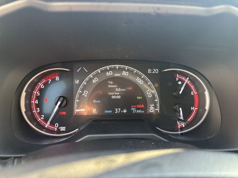 Used 2025 Toyota RAV4 XLE w/ Convenience Package image 21