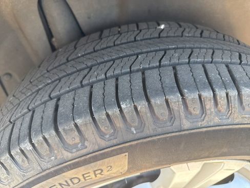 Used 2011 Chevrolet Equinox LTZ image 7