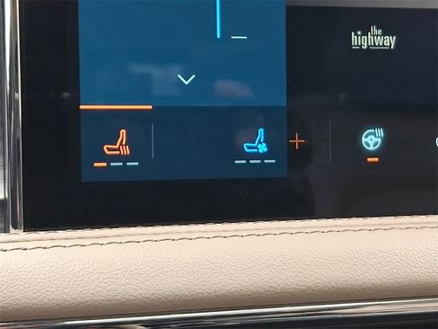 Used 2023 Lincoln Corsair AWD w/ Equipment Group 101A image 26