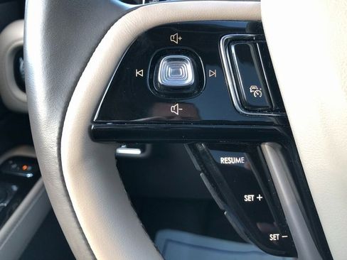 Used 2023 Lincoln Aviator Reserve w/ Elements Package Plus image 4