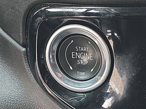 Used 2023 Chevrolet Silverado 1500 RST image 17