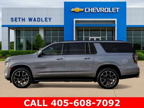 Used 2024 Chevrolet Suburban RST w/ Sport Performance Package AWD/4WD image 4