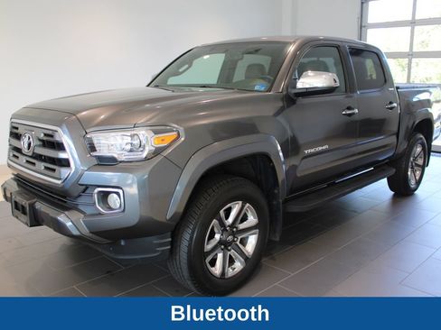 Used 2016 Toyota Tacoma Limited w/ Towing Package AWD/4WD image 13