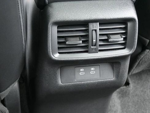 Certified 2025 Nissan Murano SL image 16