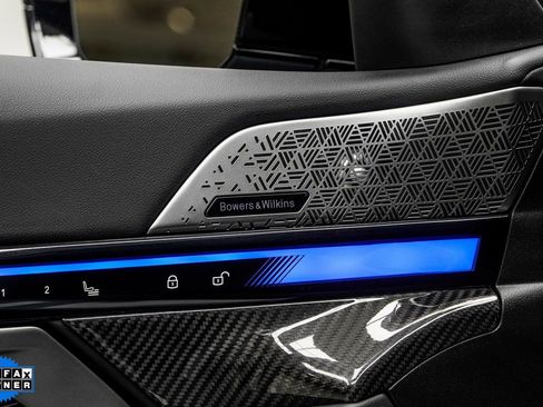 Used 2025 BMW i5 M60 w/ Premium Package image 33