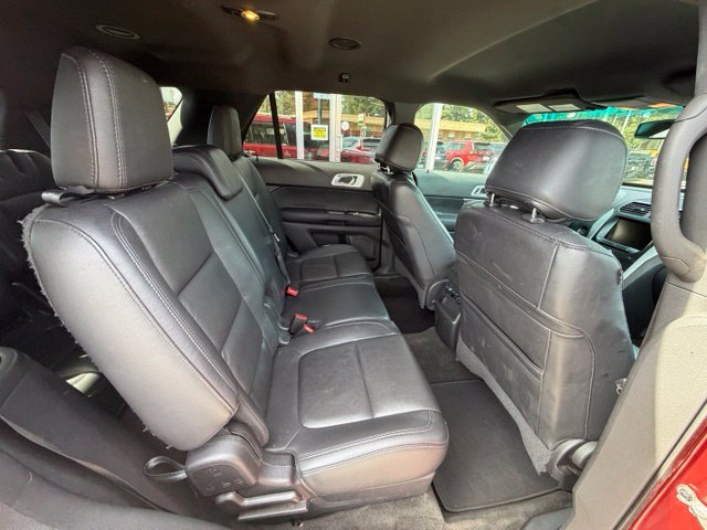 Used 2015 Ford Explorer XLT w/ Equipment Group 202B AWD/4WD image 16