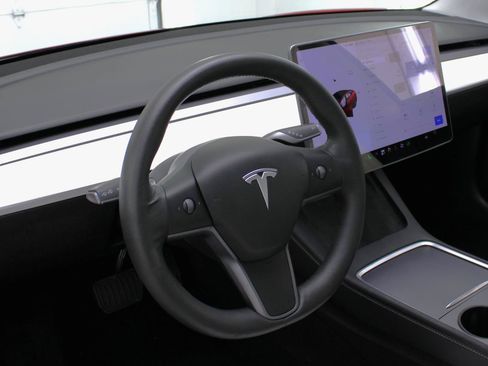 Used 2021 Tesla Model 3 Standard Range Plus RWD image 30