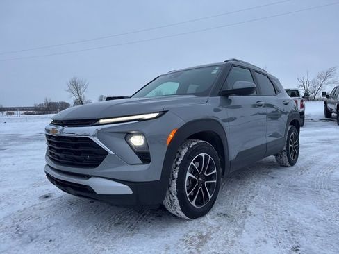 Used 2024 Chevrolet TrailBlazer LT w/ Convenience Package image 7