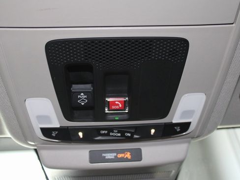 Used 2025 Honda Accord SE image 33