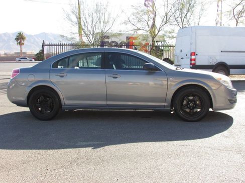 Used 2009 Saturn Aura XE FWD image 3