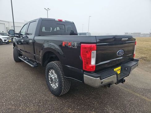 Used 2019 Ford F350 Lariat w/ Chrome Package image 3