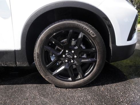 Used 2021 Chevrolet Blazer LT w/ LPO, Black Accent Package FWD image 32