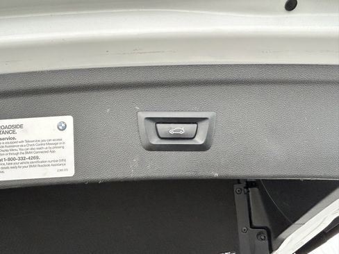 Used 2025 BMW iX xDrive50 image 39