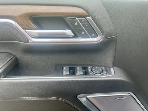 Used 2024 Chevrolet Silverado 2500 High Country w/ High Country Premium Package image 11