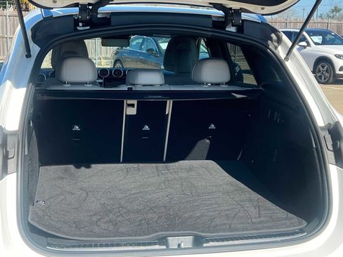 Used 2025 Mercedes-Benz GLC 300 4MATIC image 13