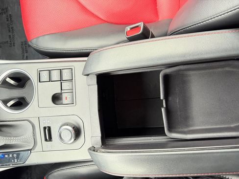 Used 2023 Toyota Highlander L image 23