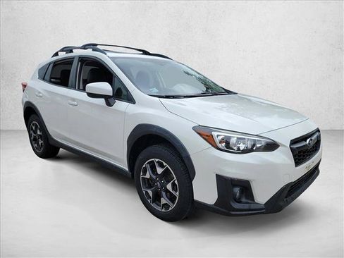 Used 2019 Subaru Crosstrek 2.0i Premium image 3