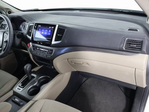 Used 2016 Honda Pilot EX image 7