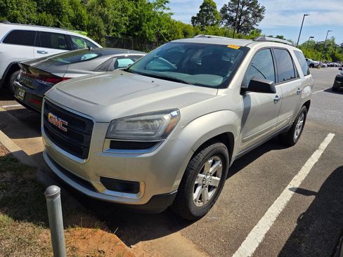 Used 2015 GMC Acadia SLE image 3