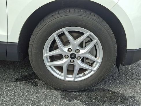 Certified 2024 Ford Edge SEL w/ Convenience Package AWD/4WD image 8