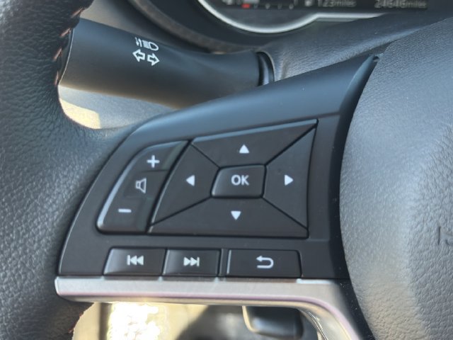 Certified 2025 Nissan Versa SR w/ Trunk Package FWD image 27