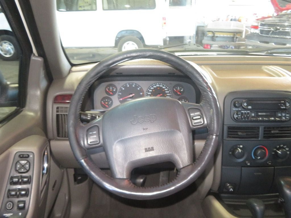 Used 2000 Jeep Grand Cherokee Laredo AWD/4WD image 37