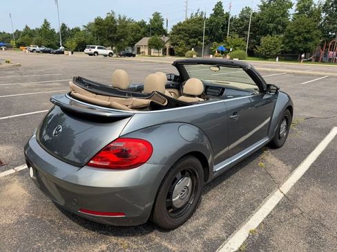 Used 2013 Volkswagen Beetle 2.5 FWD image 7