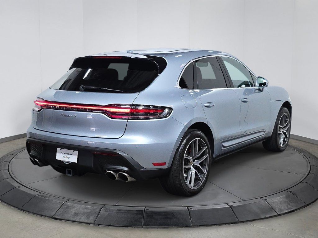 Used 2023 Porsche Macan S AWD/4WD image 7