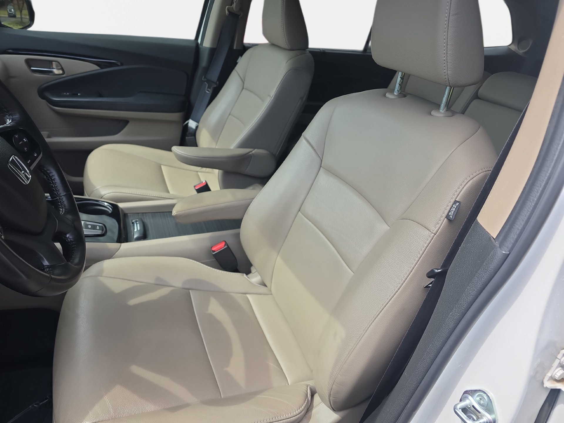 Used 2021 Honda Pilot Touring image 15