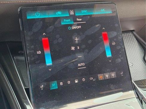 New 2026 Cadillac Escalade Luxury AWD/4WD image 28
