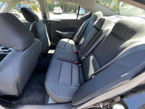 Used 2025 Nissan Altima 2.5 SV FWD image 21