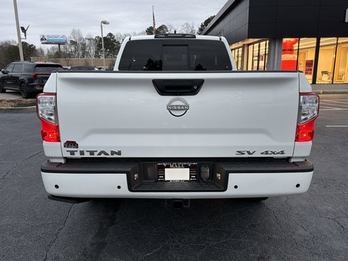 Used 2024 Nissan Titan SV w/ Accessory Utility Package image 6