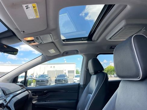 Certified 2024 Honda Odyssey Elite image 29