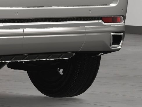 New 2024 Jeep Grand Cherokee Overland w/ Trailer Tow Package image 16