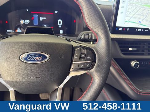 Used 2025 Ford Explorer ST-Line w/ ST-Line Street Pack AWD/4WD image 22