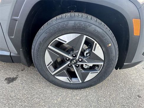 New 2025 Hyundai Tucson SEL image 12