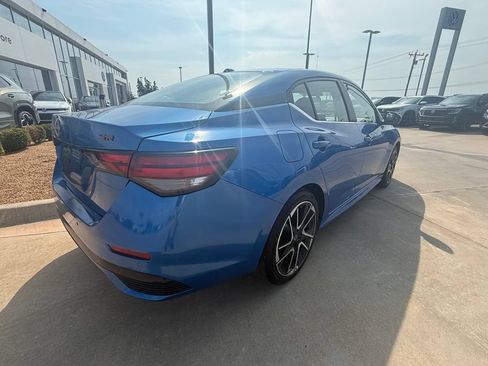 Used 2025 Nissan Sentra SR FWD image 16