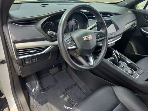 Used 2020 Cadillac XT4 Premium Luxury w/ Driver Awareness Package AWD/4WD image 10