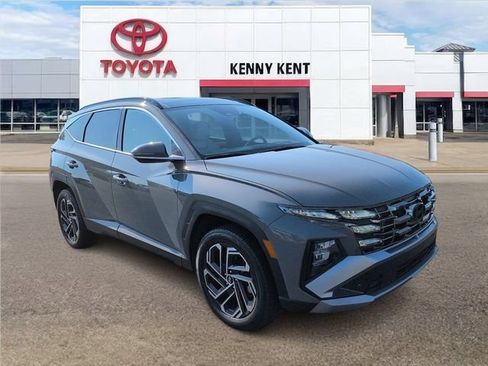 Used 2025 Hyundai Tucson Limited AWD/4WD image 1