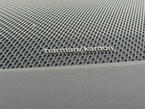 New 2026 Volvo XC90 B6 Plus w/ Protection Package Premier image 29