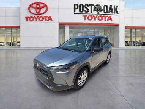 Used 2026 Toyota Corolla Cross L FWD image 8