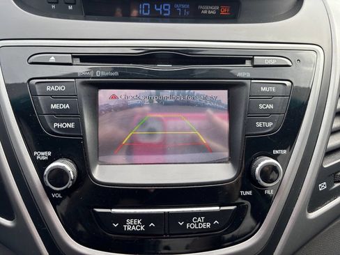 Used 2015 Hyundai Elantra SE w/ Option Group 02 FWD image 22