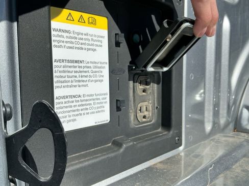 Used 2024 Ford F150 XLT w/ Mobile Office Package image 24