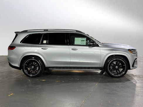 New 2026 Mercedes-Benz GLS 580 4MATIC image 2